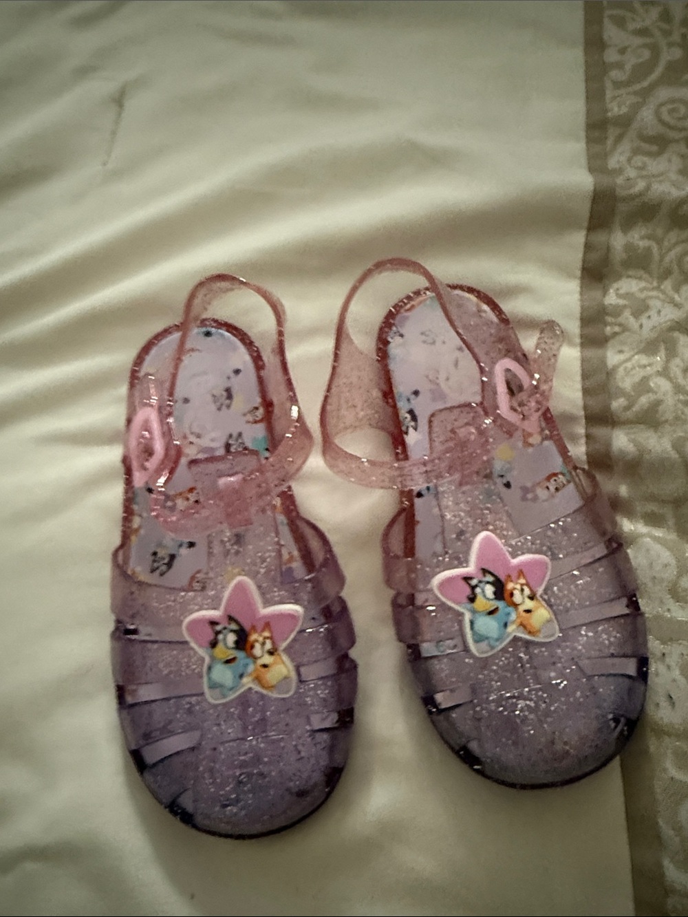 Girls Glitter Pink Jelly Sandals with Cartoon Flower Accent